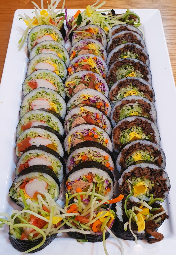 [신용산역 맛집] 영미화김밥 건강한 속재료가 가득 들어간 선물용으로 좋은 김밥