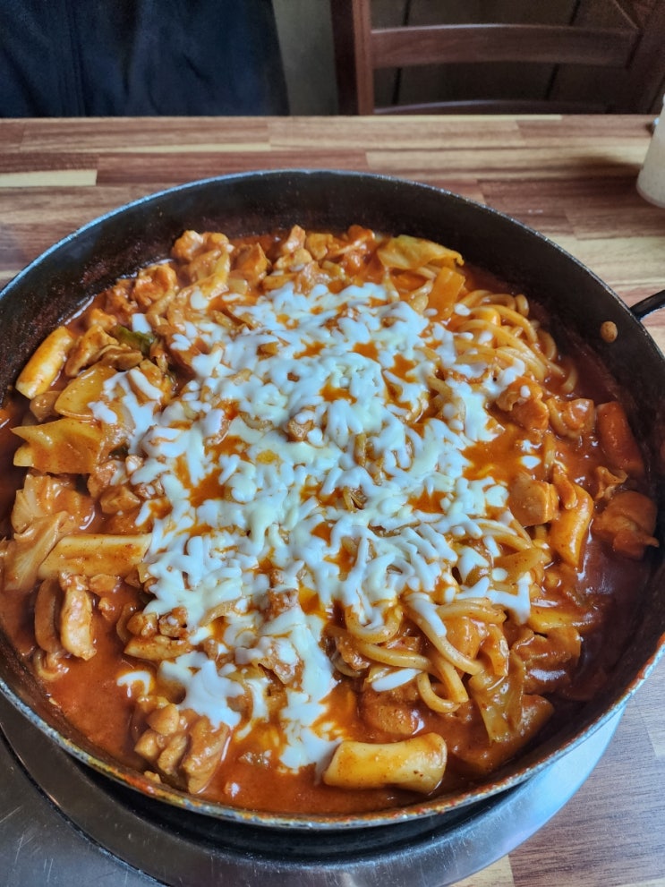  청주닭갈비 / 19년 전통 촌골닭갈비THE치킨