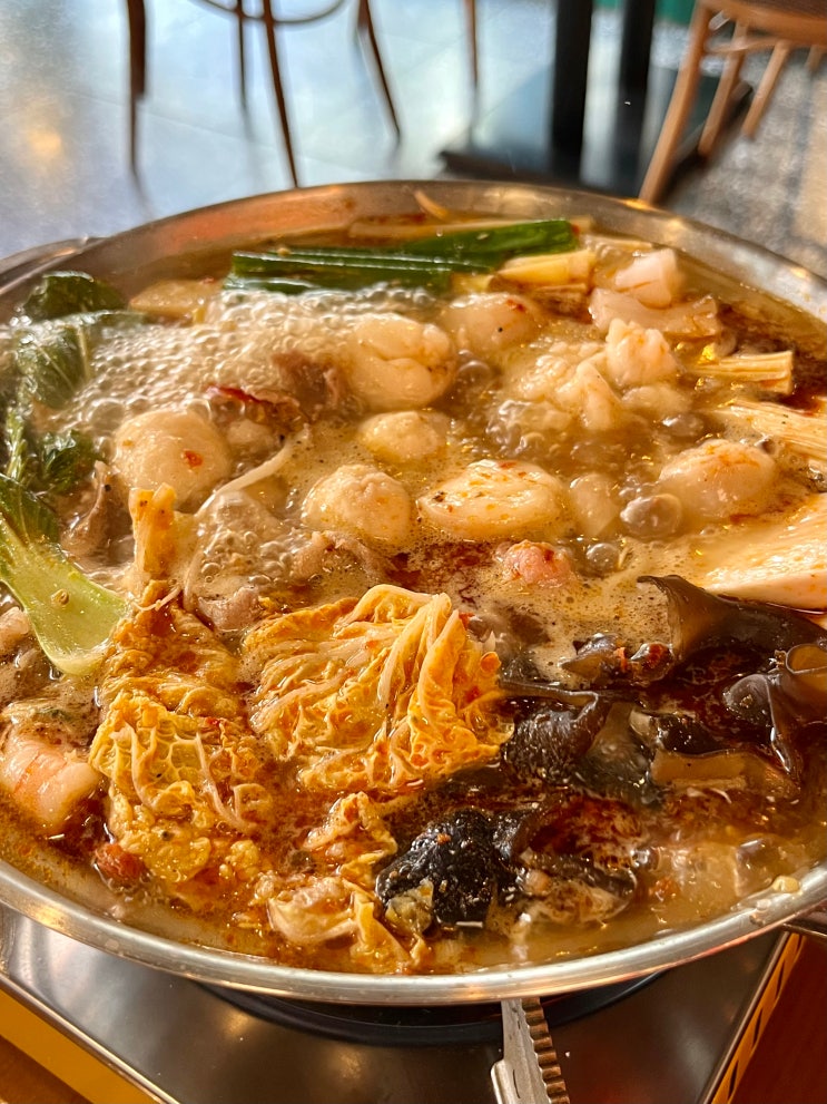  부평 맛집 [랑랑] 대창마라전골&하이볼, 부평 전골 낮술