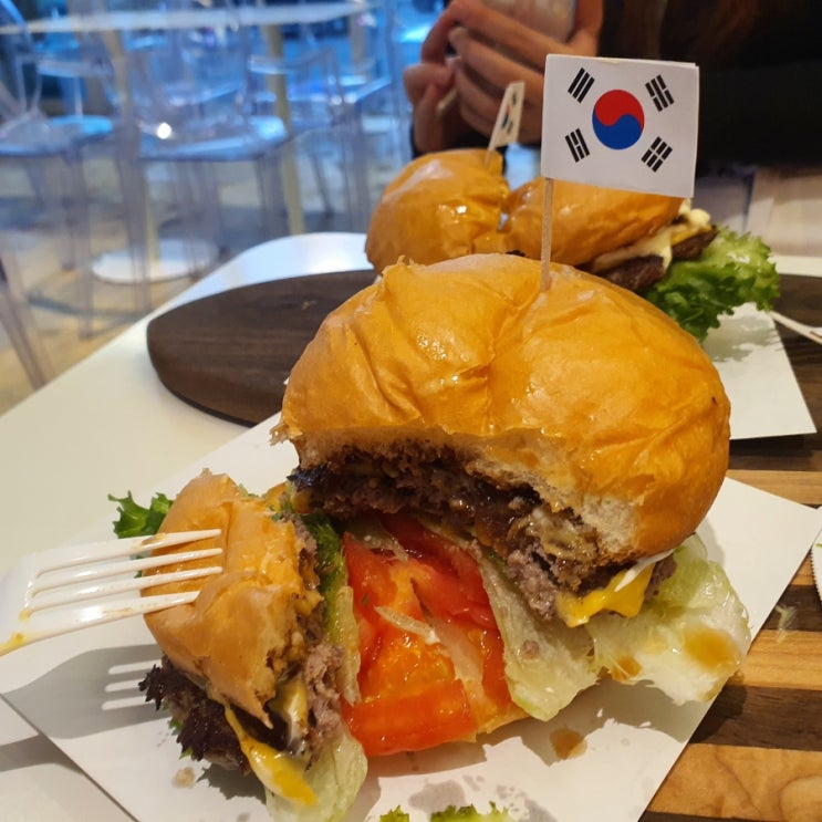  [내돈내산 1박2일 양양 여행 맛집 정리]양양 수제 버거 맛집/양양 핫도그/홈 칵테일파티