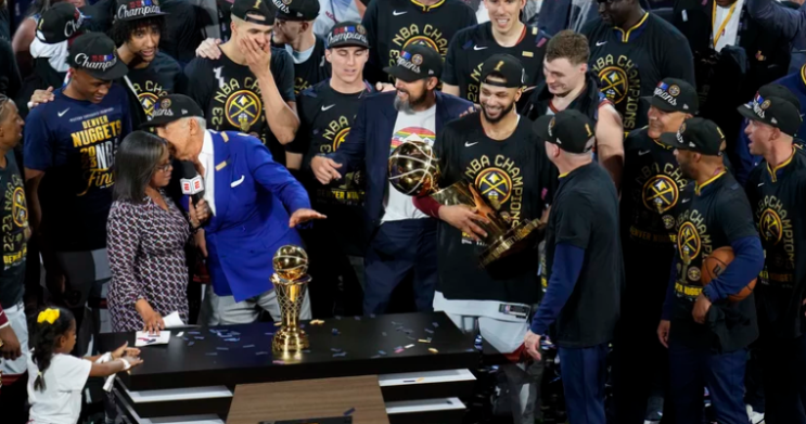 덴버 너기츠가 팀 역사상 처음으로 NBA 결승전에서 우승했습니다 덴버 너기츠가 팀 역사상 처음으로 NBA 결승전에서 우승했습니다