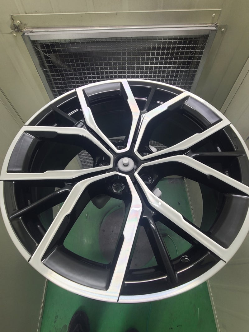 경기 오산 외삼미로 / 휠복원/도색 / BMW / 5시리즈