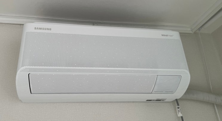  창문형 에어컨 이동식 포기하고 삼성 벽걸이 에어컨 AR07C9150HZT 설치 후기