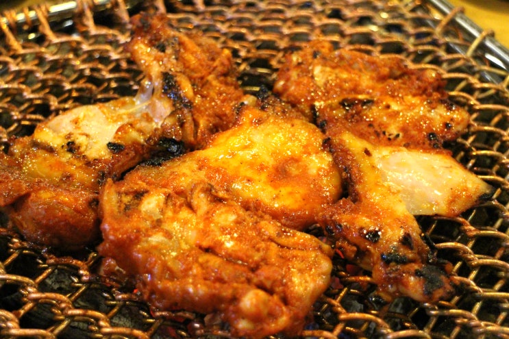  숯불에 구워먹는 노형닭갈비 맛집