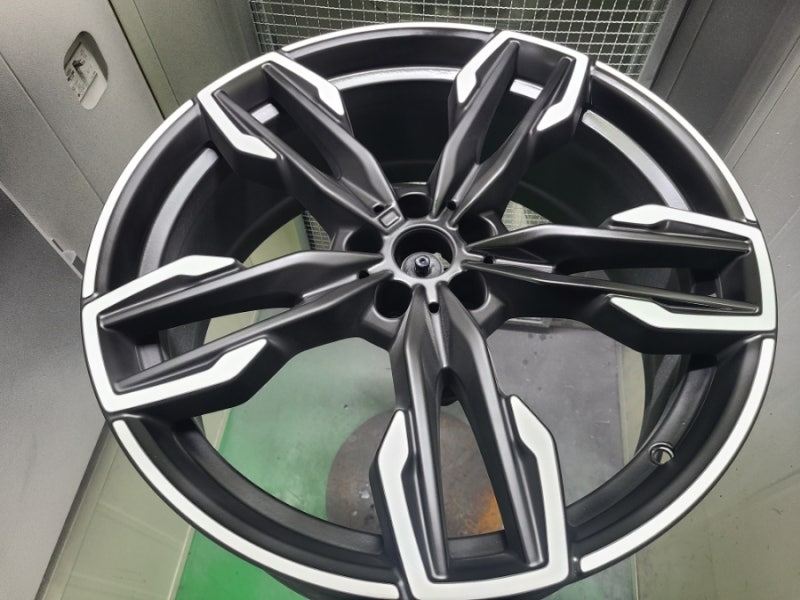 경기 오산 외삼미로 / 휠복원/도색 / BMW / X4