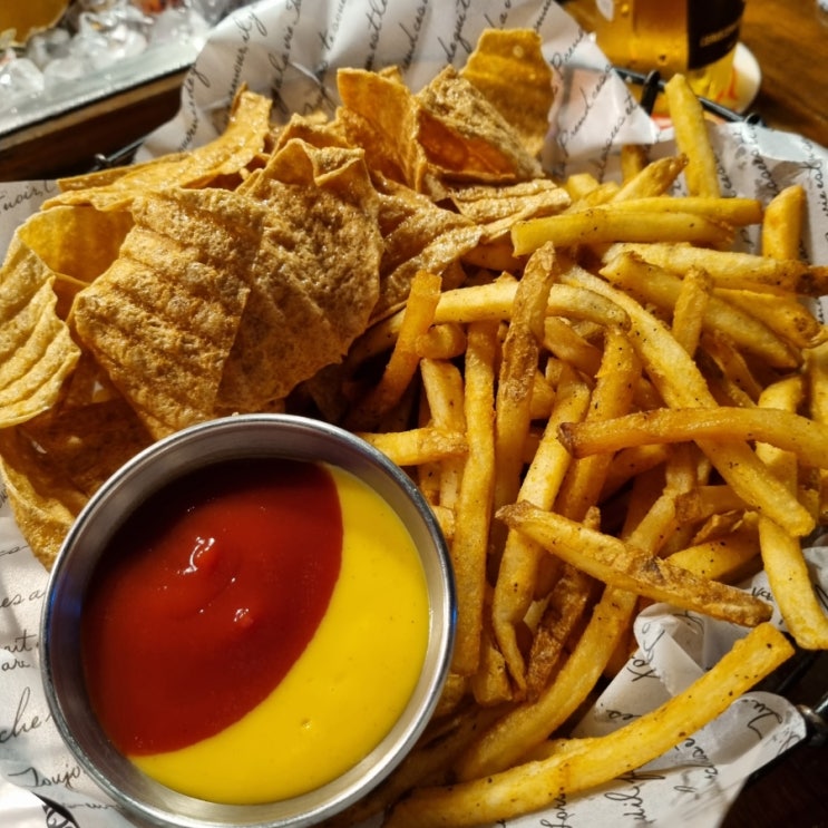  강남역 옛 감성 맥주 맛집, 아이러브펍