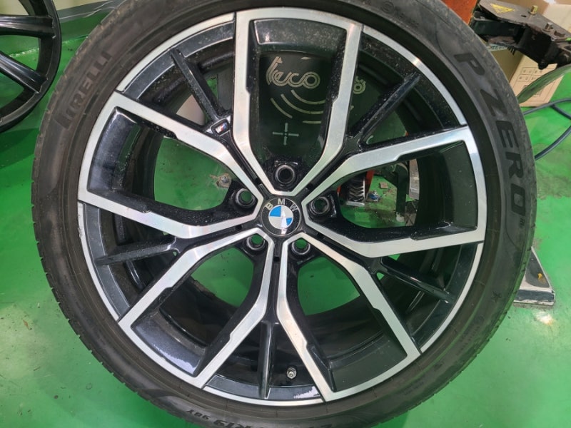 경기 오산 외삼미로 / 휠복원/도색 / BMW / 5시리즈