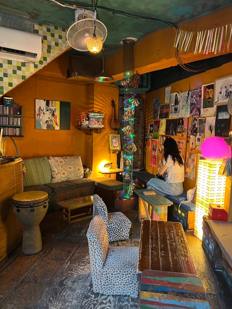  상수역 홍대 술집 비닐vinyl 분위기 좋은 칵테일 바 비닐에 먹는 칵테일