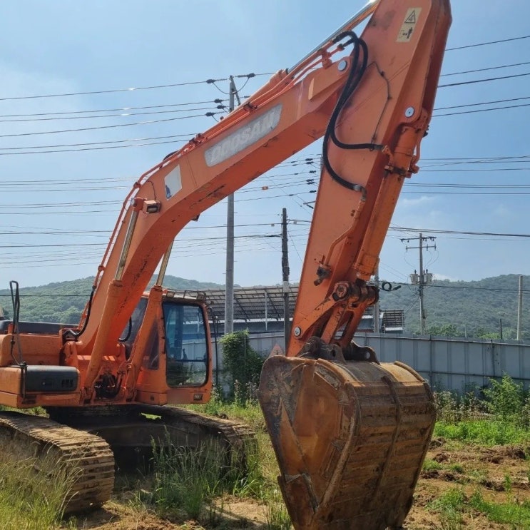 두산 DX300LCA 2011년식 4300만원 판매합니다. 두산 DX300LCA 2011년식 4300만원 판매합니다.
