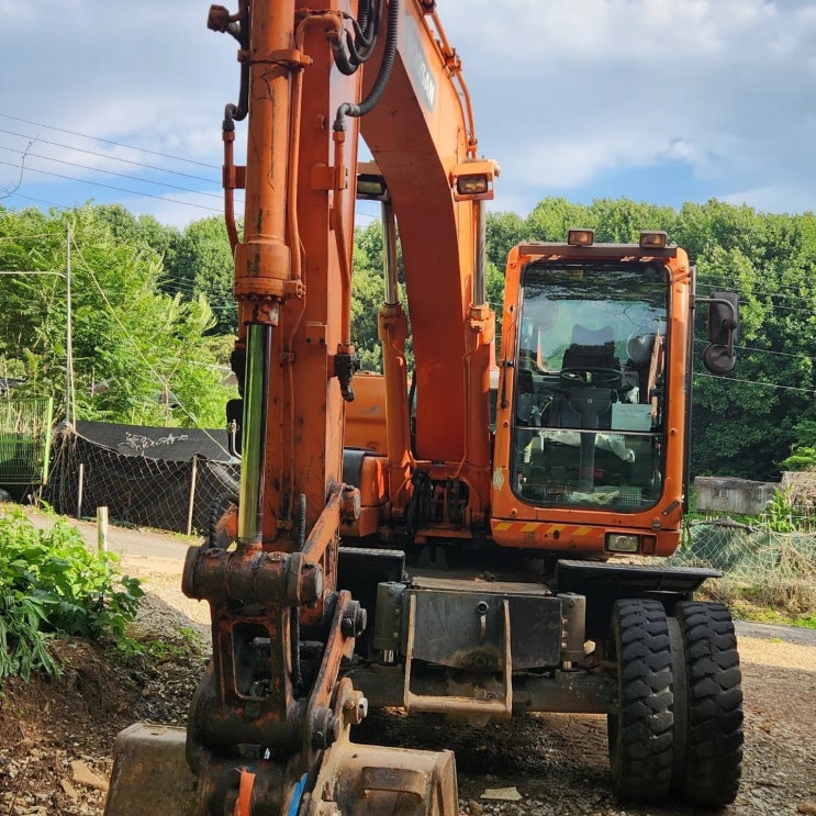 두산 DX140WA 2011년식 5700만원 판매합니다.(풀세트) 두산 DX140WA 2011년식 5700만원 판매합니다.(풀세트)