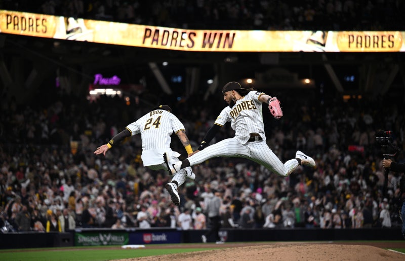[오늘의MLB] (6.15) 펫코파크 홈런 4방! 샌디에고 최근 6경기 5승