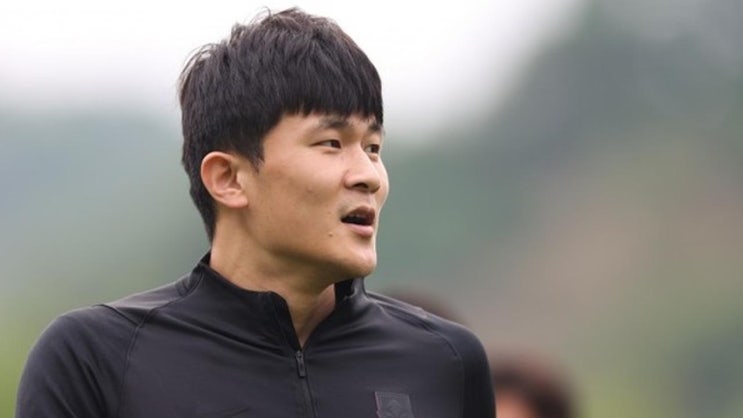  "괴물 수비수 김민재, 바이에른 뮌헨 vs 맨유, 과연 그의 선택은? ️"