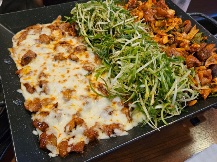 영통동) 영통역 유일 곱창볶음 "꿀꿀이네 곱창볶음"