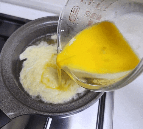 집에서 초간단 계란 국 5분(ft. 치킨스톡)