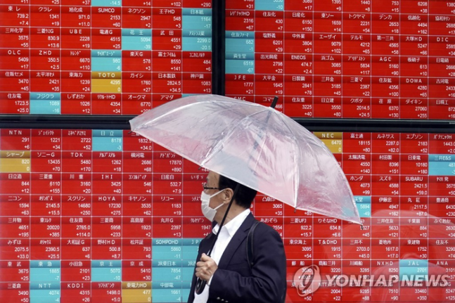 “다들 사겠다고 난리”…30년만에 최고 찍더니 환율까지 대박날 판 “다들 사겠다고 난리”…30년만에 최고 찍더니 환율까지 대박날 판