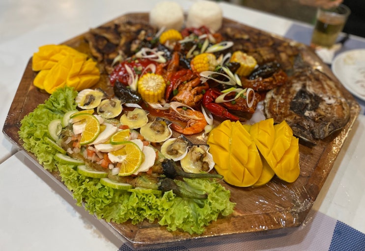 현지인들이 즐겨 찾는 로컬 맛집 / 보라카이 파이시즈 앤 스파이스 ( Pisces & Spices )