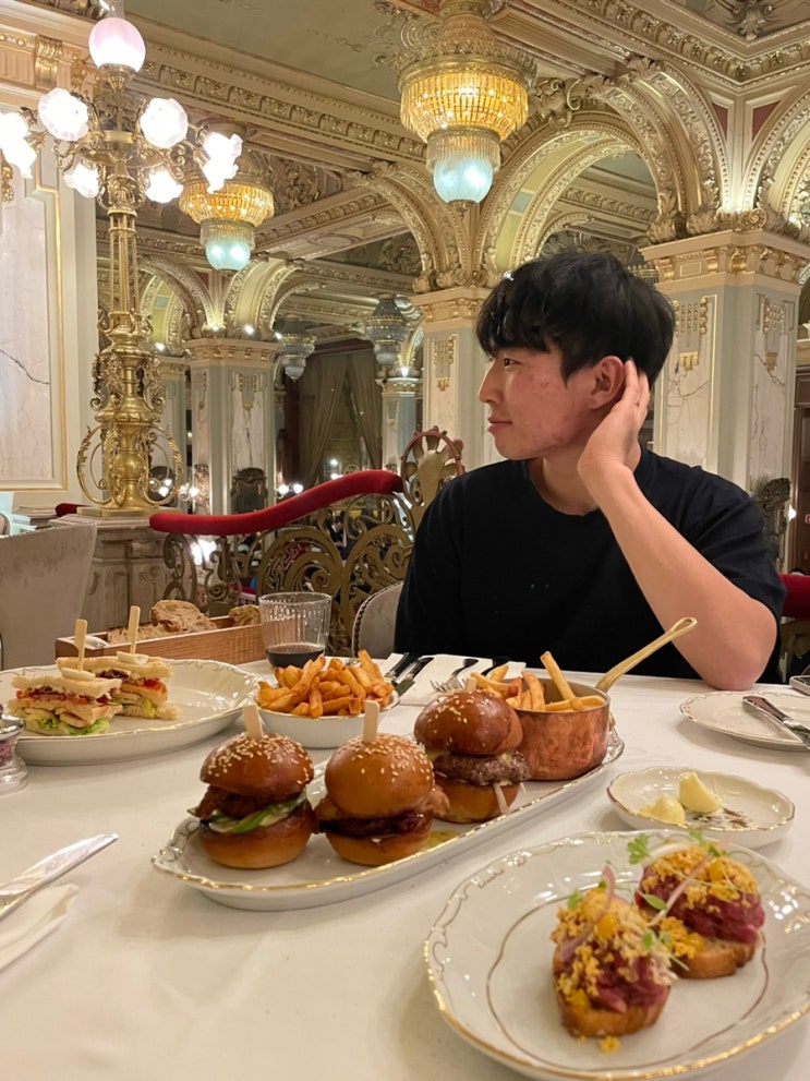  부다페스트 뉴욕 카페