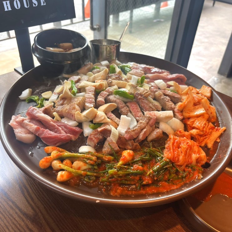  [강남] 볶음밥이 맛있는 구워주는 압구정 삼겹살 맛집, 옹기집