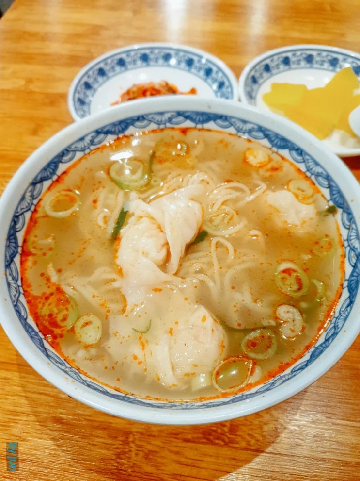 서울스퀘어 지하 오한수우육면가 - 새우를 좋아한다면 홍콩완탕면