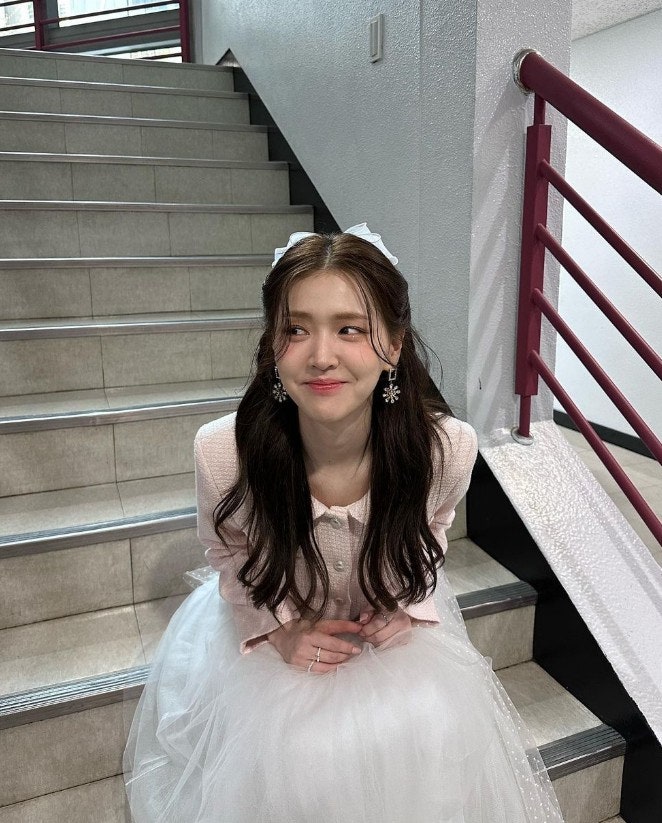 배우 김지은 닮은 꼴 한소희 + 있지 류진 느낌 SBS 인기가요 MC