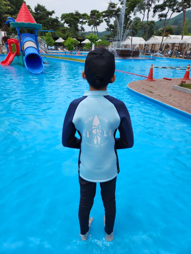 물놀이 준비물 초등학생 남아 래쉬가드 에일로 주니어 수영복