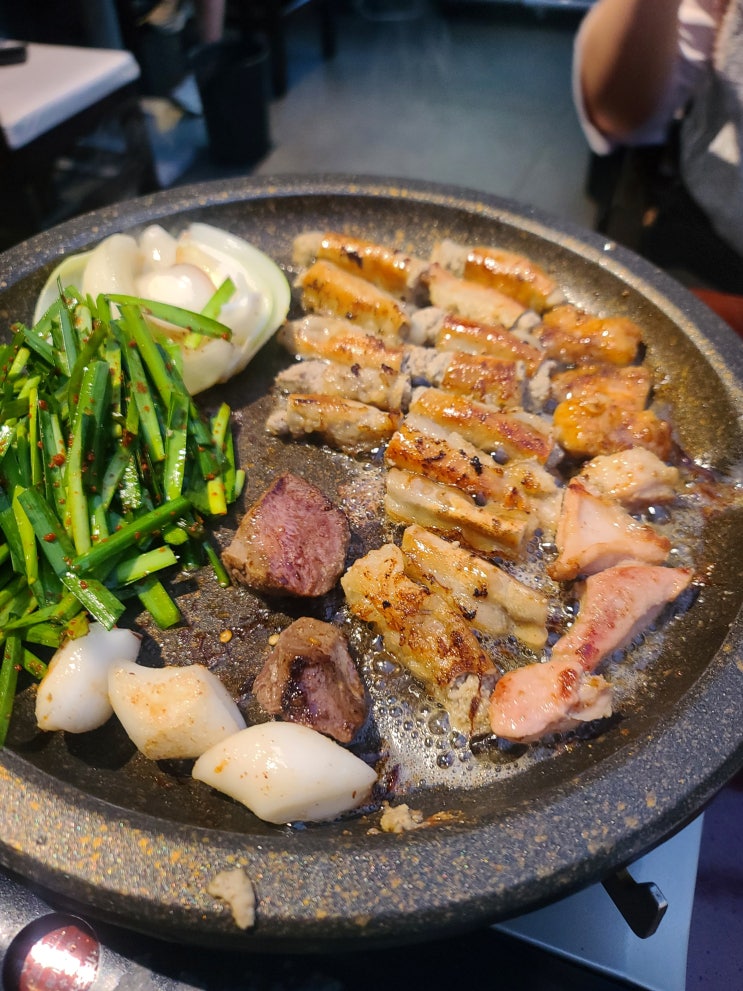  장안동 소곱창 맛집 우뚝소곱창 우뚝모둠과 한우소알곱창구이(+염통구이 추가)