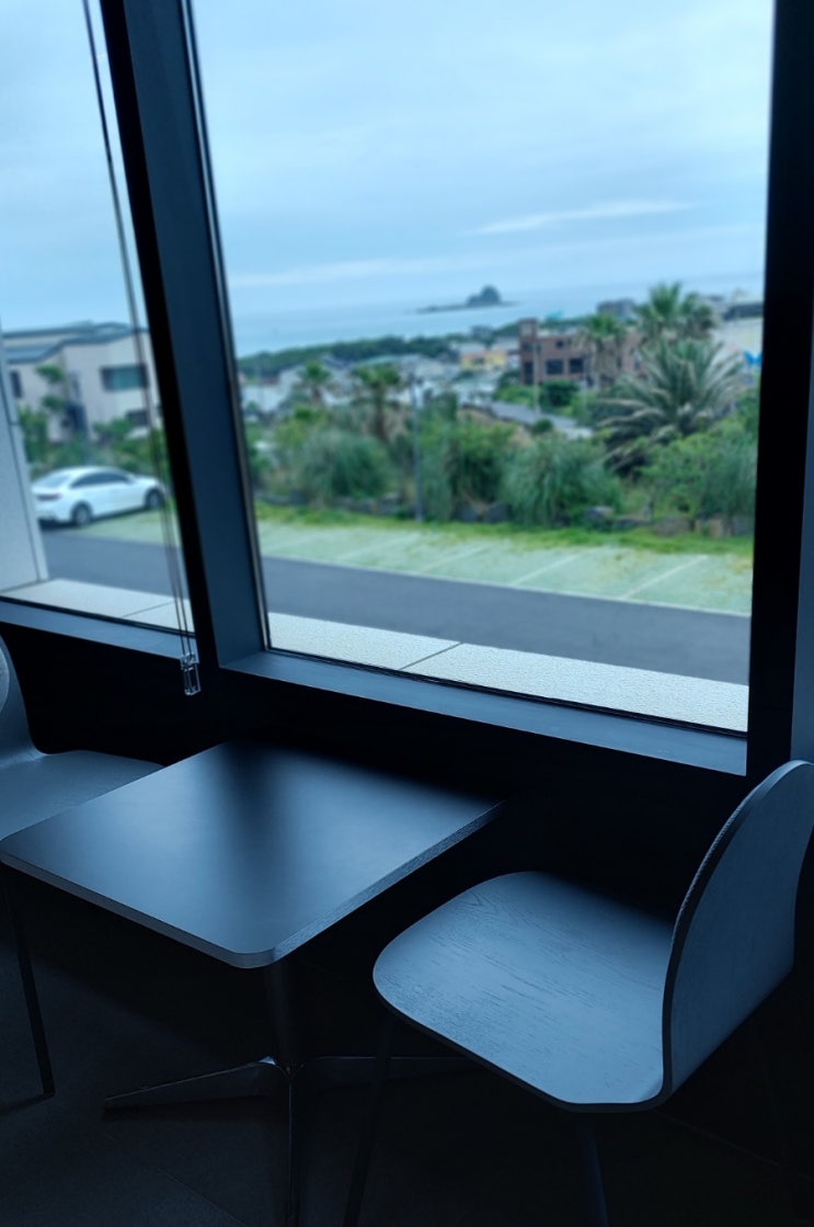 제주 산방산근처 신상 카페: 아이엔엠엠 산방산 사계해변 뷰 서귀포 카페 제주 산방산근처 신상 카페: 아이엔엠엠 산방산 사계해변 뷰 서귀포 카페