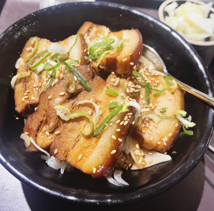  동대문 현대시티아울렛 코코로치킨 차슈덮밥 후기