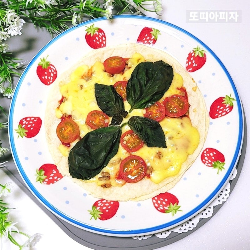 또띠아피자 후라이팬 요리 바질 넣고 만들기