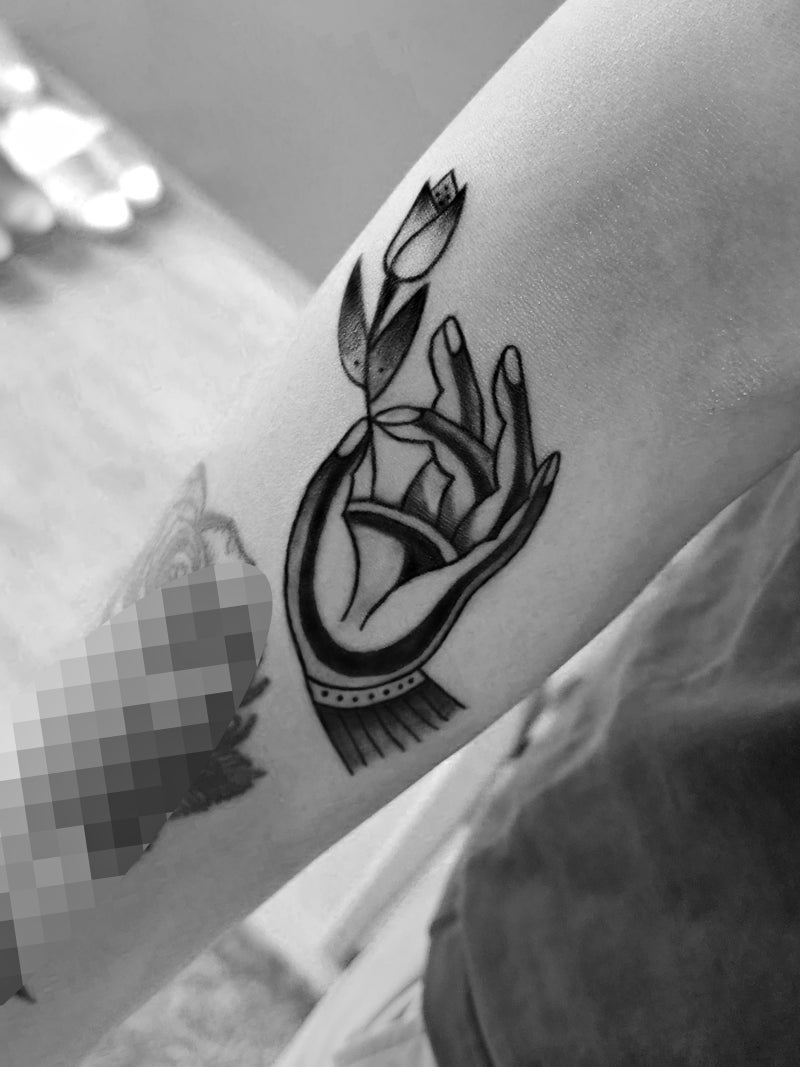 동탄타투 오산타투 블랙워크 손\u0026튤립타투 : 네이버 블로그, image size:800x1067