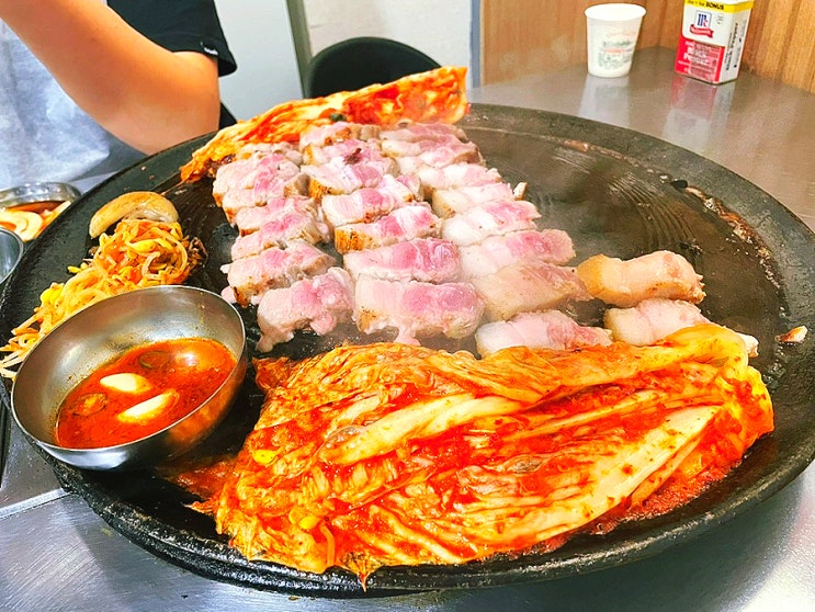  발산역삼겹살 회식하기 좋은 동두천 솥뚜껑 삼겹살 마곡점