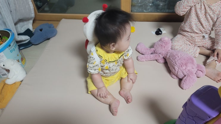  제대로 못앉는 아기 범보의자 및 머리쿵 방지쿠션(꿀벌 보호대) 앉기연습 시켜주기