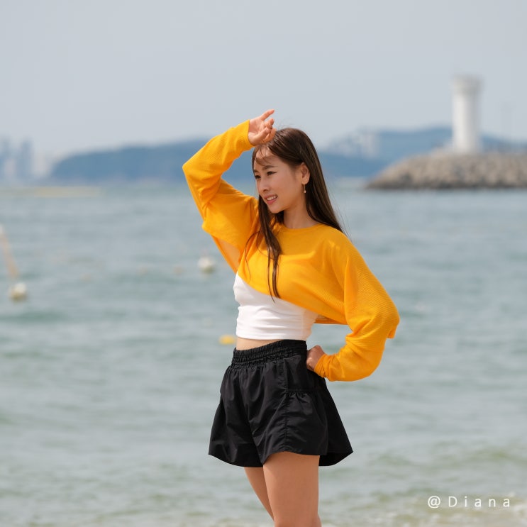 뮬라웨어 롱슬리브 시스루 볼레로 크롭티로 스타일리시한 애슬레저룩 뮬라웨어 롱슬리브 시스루 볼레로 크롭티로 스타일리시한 애슬레저룩