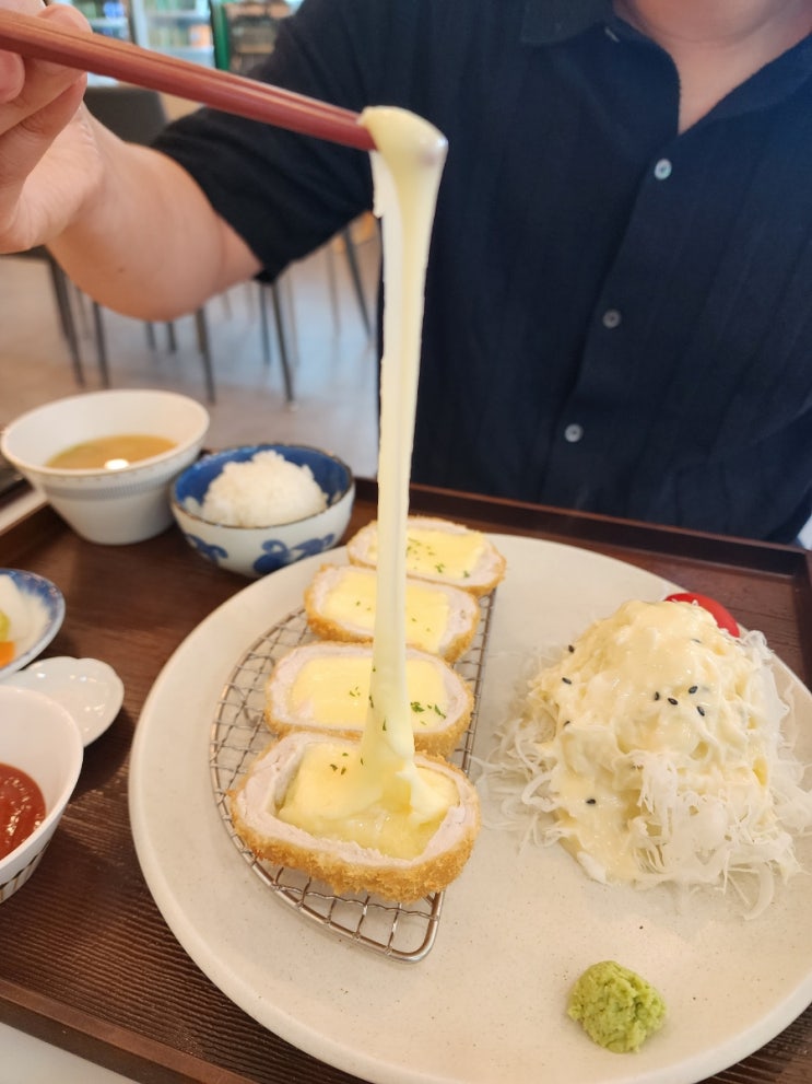  원주 혁신도시 맛집 대박 촉촉한 돈가스 '처음'