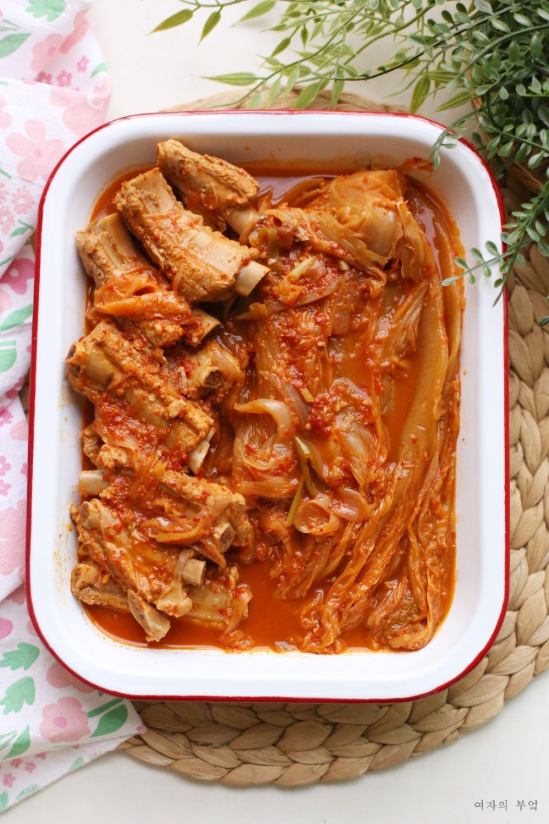 백종원 돼지고기 김치찜 만들기 묵은지 등갈비 김치찜 레시피 김치등갈비찜 묵은지찜 : 네이버 블로그 백종원 돼지고기 김치찜 만들기 묵은지 등갈비 김치찜 레시피 김치등갈비찜 묵은지찜 : 네이버 블로그