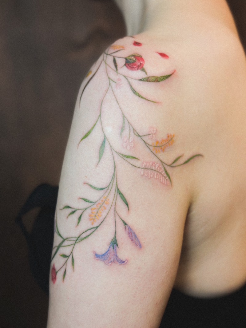 피어나는 해골 화환 타투 디자인, image size:800x1067