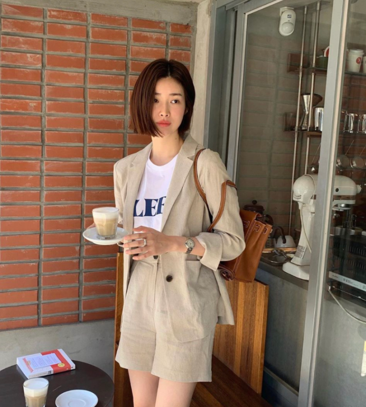  뜨거운 여름 6월 결혼식에서 여자 연예인 하객룩은 어떤 패션 스타일이 인기인지 추천