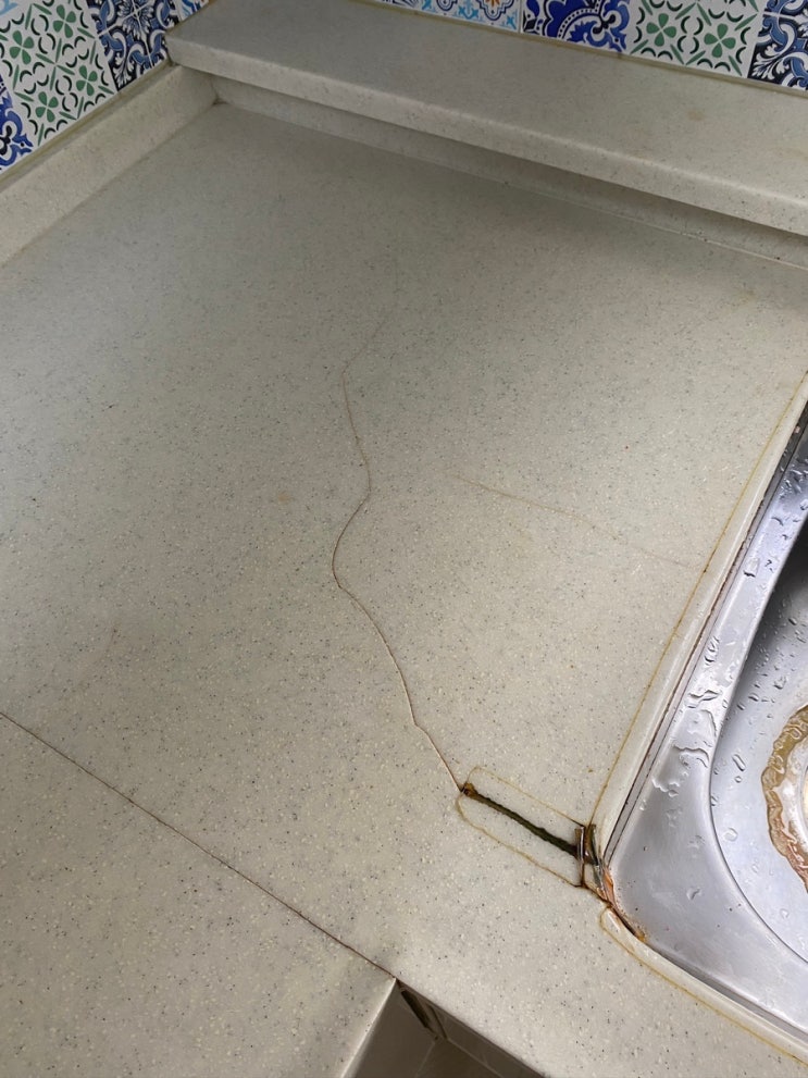  싱크대 인조대리석상판 크랙보수 싱크대상판 꿀팁