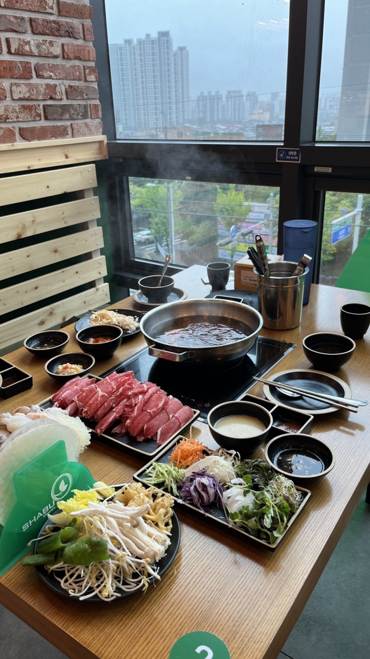  경산 샤브마니아 (월남쌈샤브 & 샐러드바 ) ㅣ경산에서 먹은 샤브샤브 중 제일 맛있었던 곳 c