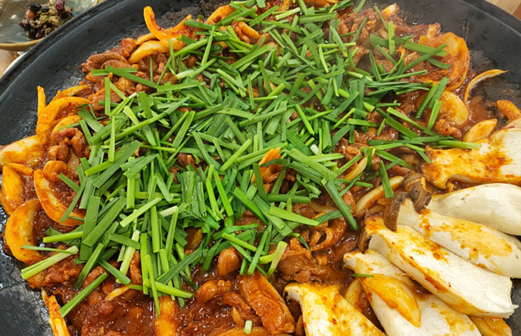  병점회식 오리고기? 국회의원 표창까지 받은 찐맛집, 장가네추어탕 오산점