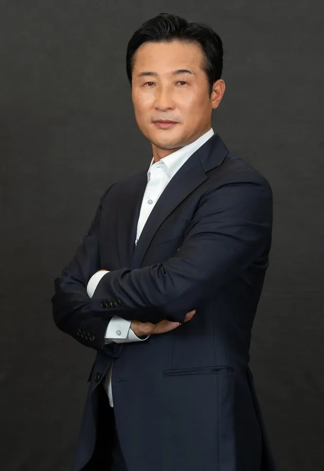  이을용 나이 감독 와이프 부인 이숙 결혼 연봉 가족 고향 자녀 아들