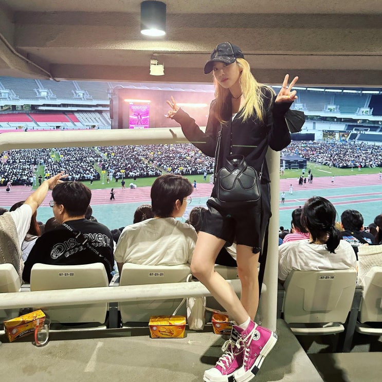 산다라박 브루노 마스 콘서트 핫핑크 스니커즈 How Much? 릭오웬스 컨버스 산다라박 브루노 마스 콘서트 핫핑크 스니커즈 How Much? 릭오웬스 컨버스