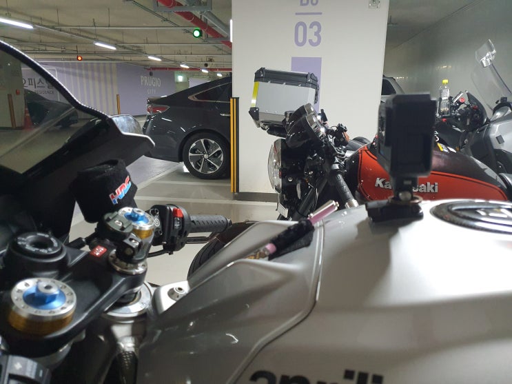  RSV4 RF 2018 - 고프로 마운트 장착