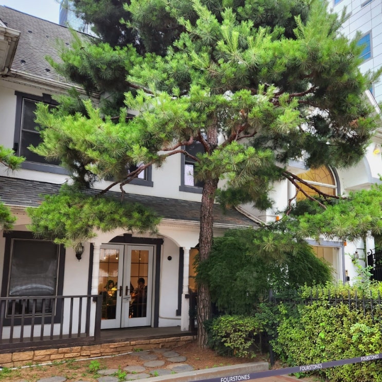  삼성역 분위기 좋은 카페, 포스톤즈 삼성본점