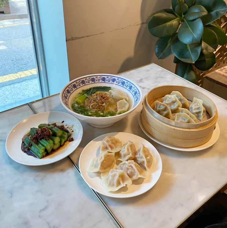  [서울 강남구] 신사동 가로수길 딤섬 맛집, 삼창교자 / 하이단(우니)교자, 뽀우위(전복)교자, 자오즈 지탕면, 량반취우쿠이(오크라무침), 압구정 신사역 중식 중국식당
