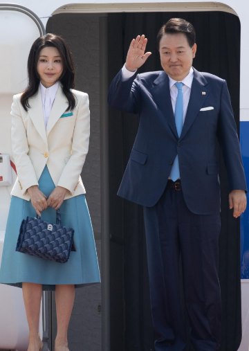  김건희 가방 20만원대 브랜드 어디꺼?