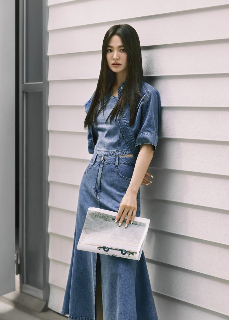  송혜교 원피스, 데님 셋업은 미샤(MICHAA) 23 PRE-FALL  캠페인 화보 제품