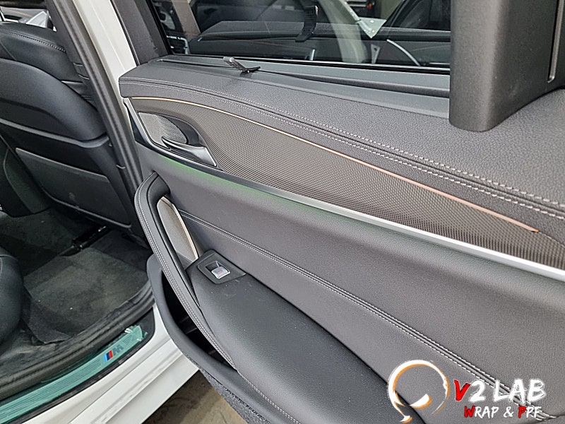 부산시 강서구 / 실내랩핑 / BMW / 5시리즈