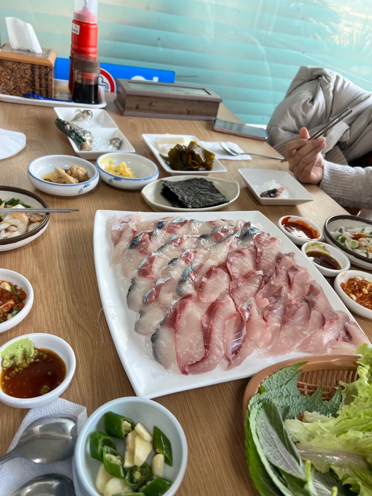  제주 애월 모둠 회와 생선조림이 맛있는 해변횟집