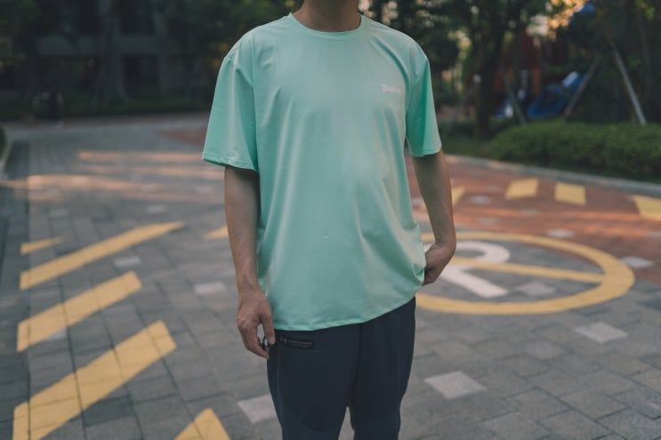  스윔웨어 루즈핏 래쉬가드  밸롭 임팩트 숏슬리브 래쉬가드